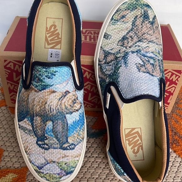 Vans WMNS Classic Slip-On
Cali Tapestry Forest
VN000907FRS sneakers - Picture 13 of 16